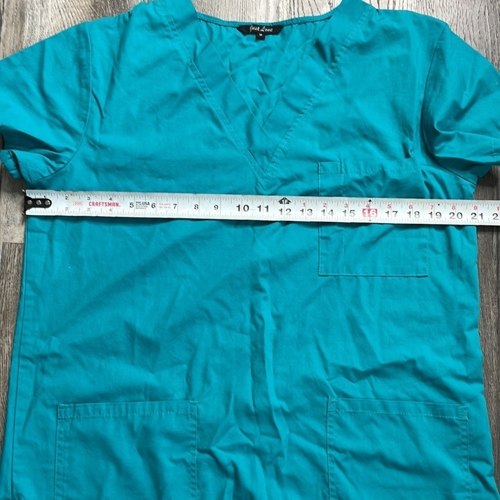 Just Love Women’s Turquoise Medical Scrub Top, size medium - Picture 5 of 8